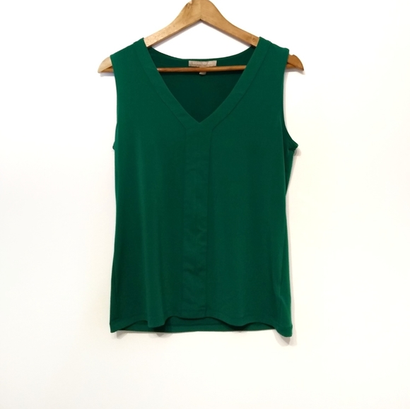 Banana Republic Factory Tops - Banana republic sleeveless Blouse